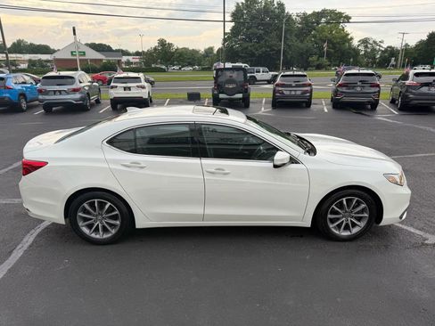 Used 2018 Acura TLX image 6