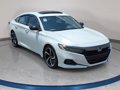 Used 2022 Honda Accord Sport image 3