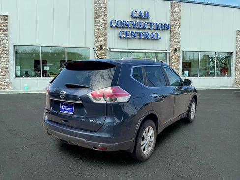 Used 2016 Nissan Rogue SV AWD/4WD image 4