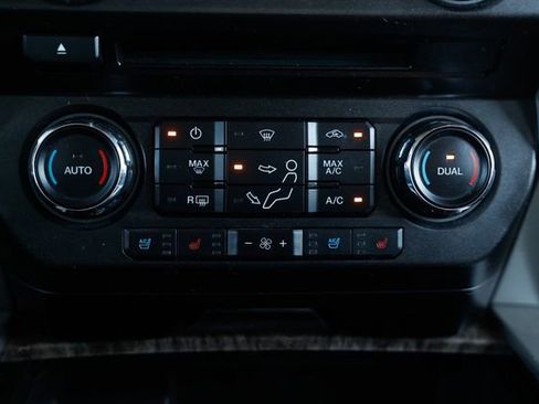 Used 2017 Ford F250 Lariat w/ Lariat Ultimate Package image 34