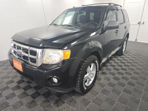 Used 2009 Ford Escape XLT AWD/4WD image 3