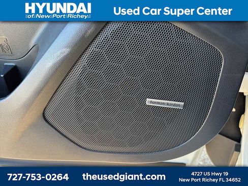 Used 2023 Subaru Ascent Touring w/ Popular Package #2A image 13