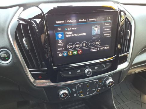 Used 2023 Chevrolet Traverse LT FWD image 26