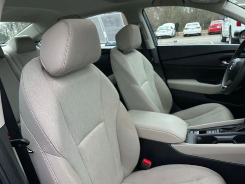 Used 2025 Honda Accord SE image 31