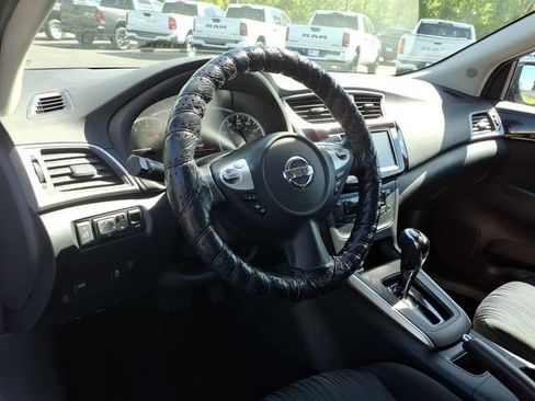 Used 2019 Nissan Sentra SV FWD image 14