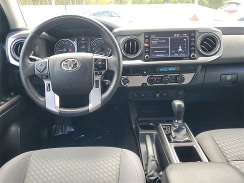 Used 2023 Toyota Tacoma SR5 w/ Technology Package image 8