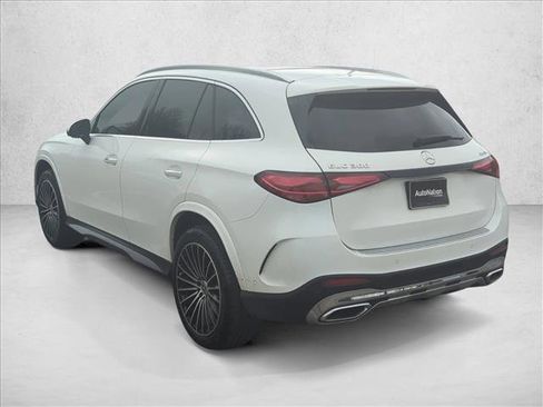 Used 2023 Mercedes-Benz GLC 300 4MATIC image 5