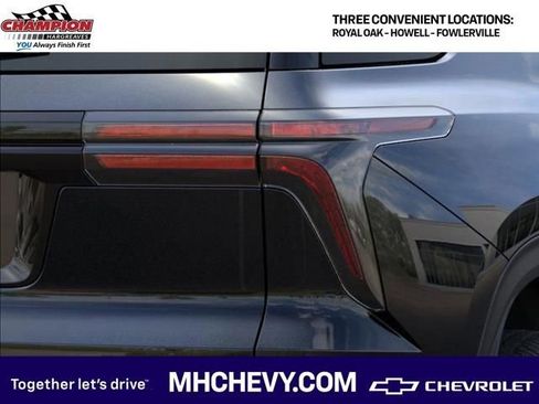 New 2026 Chevrolet Traverse LT image 11