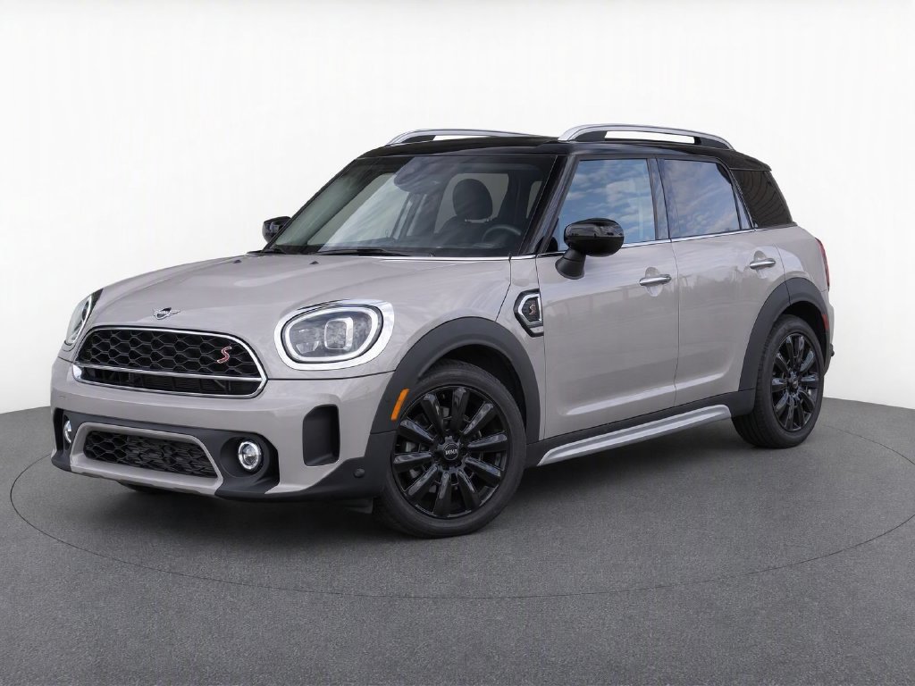 Used 2024 MINI Cooper Countryman S w/ Premium Package FWD image 3