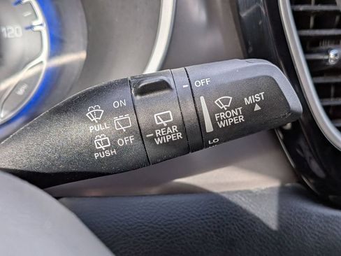 Used 2025 Chrysler Pacifica Select FWD image 22