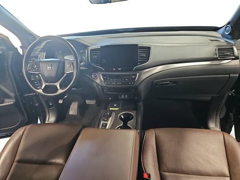Used 2024 Honda Passport EX-L image 9