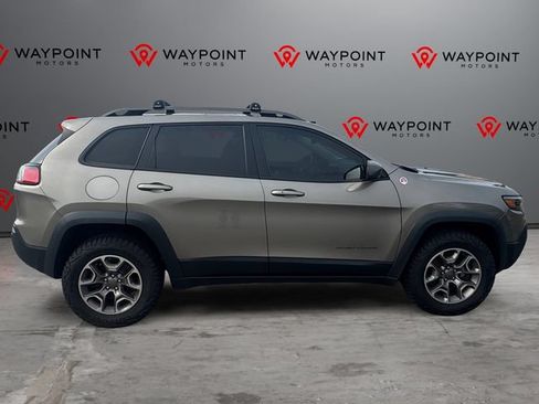 Used 2020 Jeep Cherokee Trailhawk w/ Cold Weather Group AWD/4WD image 8