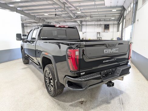 Used 2025 GMC Sierra 2500 Denali Ultimate AWD/4WD image 5