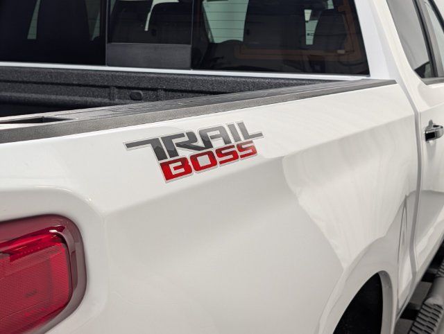 New 2026 Chevrolet Silverado 1500 LT Trail Boss w/ LT Trail Boss Premium Package AWD/4WD image 6