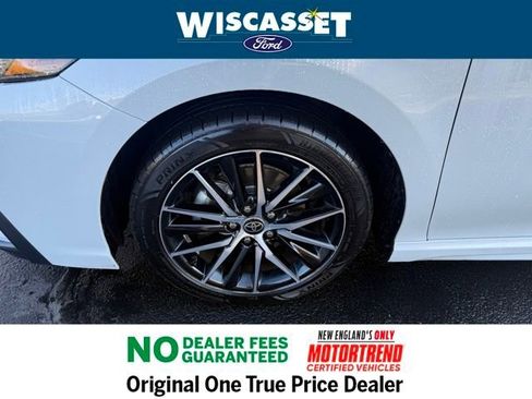 Used 2023 Toyota Camry SE image 25
