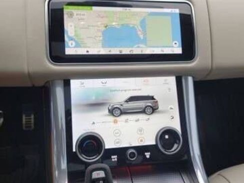 Used 2020 Land Rover Range Rover Sport HST image 9
