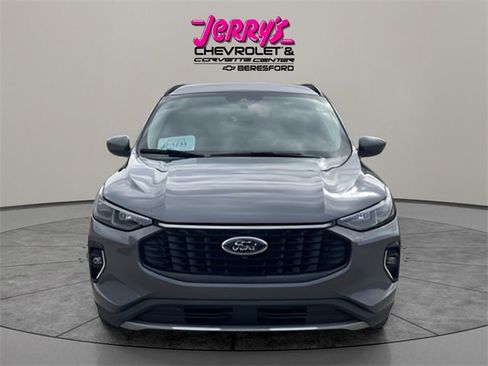 Used 2023 Ford Escape Platinum image 8