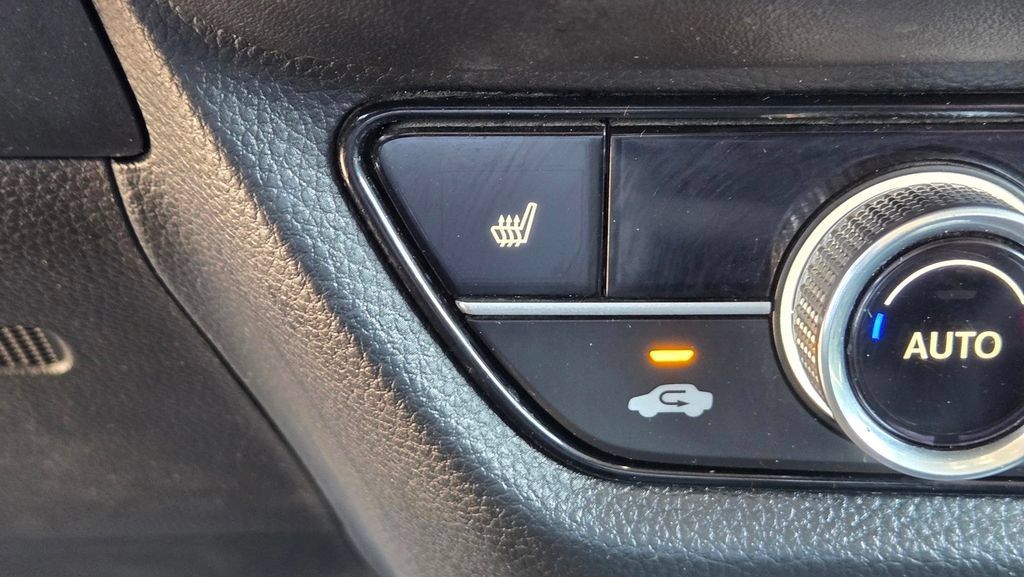 Used 2024 Honda HR-V EX-L image 23