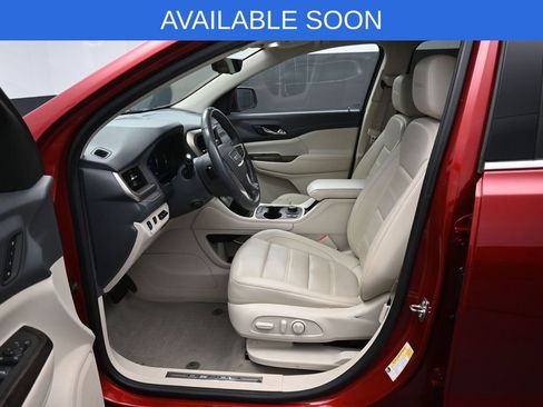 Used 2021 GMC Acadia Denali w/ Denali Ultimate Package AWD/4WD image 9