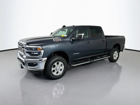 Used 2026 RAM 2500 Big Horn AWD/4WD image 3