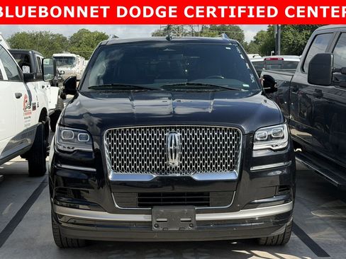 Used 2024 Lincoln Navigator L 4WD image 12