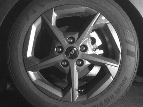 Used 2025 Kia K4 LXS image 14