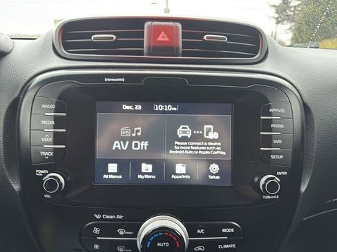 Used 2018 Kia Soul + image 22