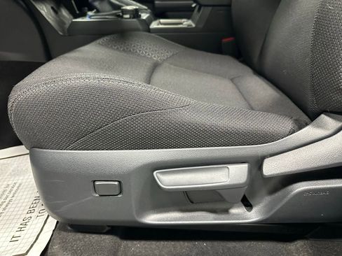 Used 2025 Toyota 4Runner SR5 AWD/4WD image 12