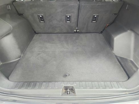 Used 2019 Chevrolet Equinox LS w/ LS Convenience Package image 39