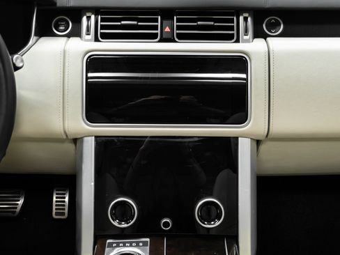 Used 2019 Land Rover Range Rover Long Wheelbase Autobiography image 31