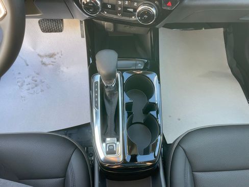 New 2026 Chevrolet Trax ACTIV w/ Sunroof Package image 18