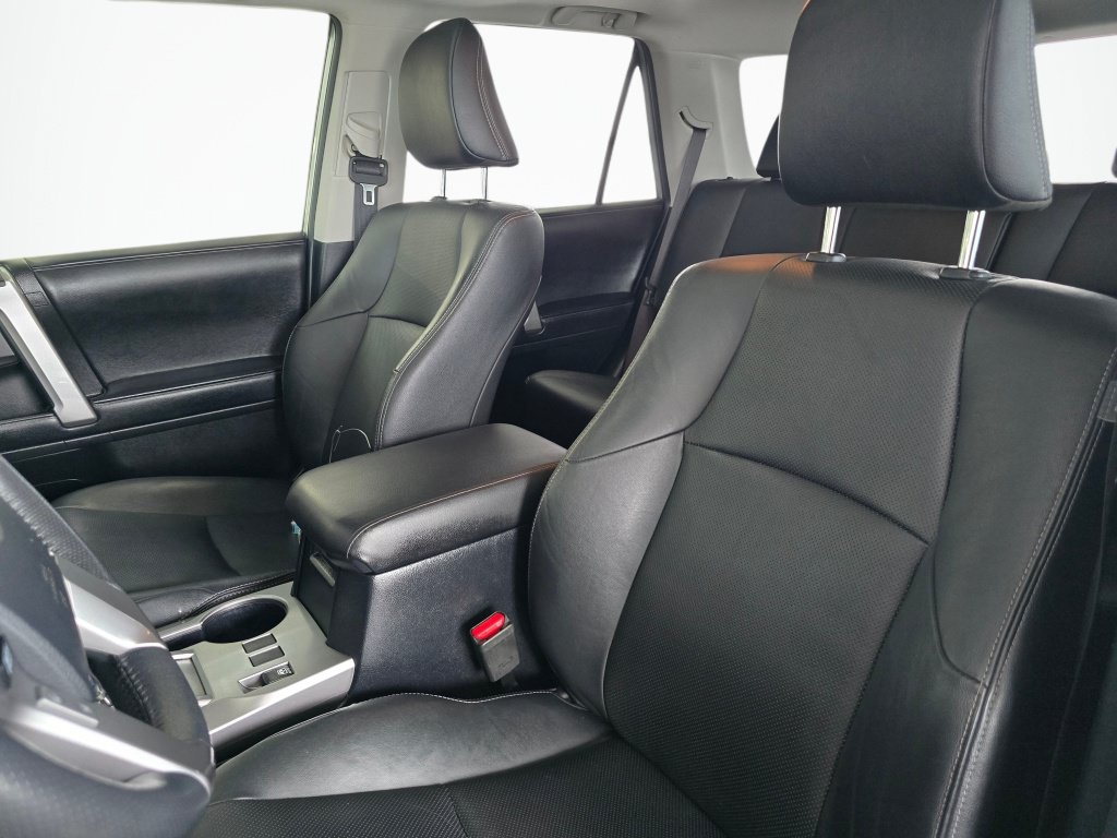Used 2021 Toyota 4Runner Limited AWD/4WD image 19