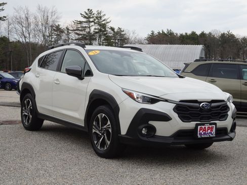 Used 2024 Subaru Crosstrek 2.0i Premium AWD/4WD image 3