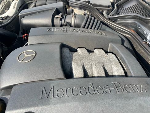 Used 1999 Mercedes-Benz E 320 Sedan image 22