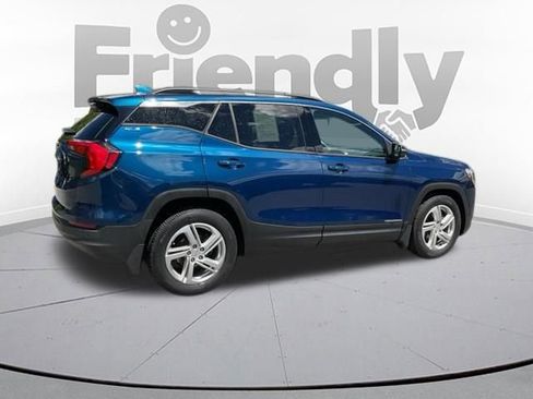 Used 2019 GMC Terrain SLE w/ Driver Convenience Package FWD image 10