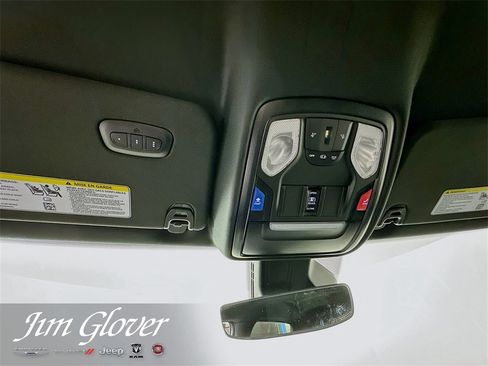 New 2026 RAM 1500 4x4 Crew Cab image 38