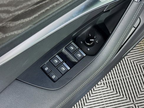 Used 2024 Audi A6 Premium Plus image 21