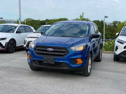 Used 2019 Ford Escape S FWD image 3