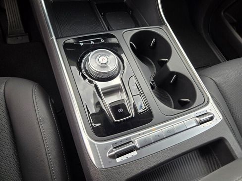 Certified 2026 Kia Carnival SX Prestige FWD image 24