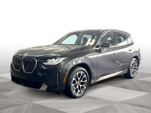 Used 2025 BMW X3 xDrive30i AWD/4WD image 4
