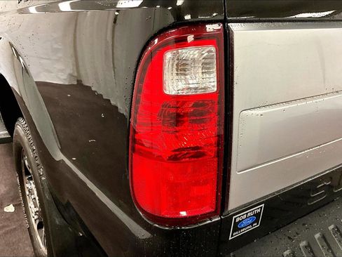 Used 2015 Ford F250 Platinum image 28