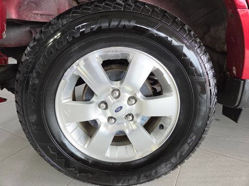 Used 2011 Ford Escape Limited image 10