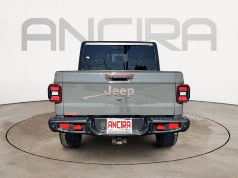 Used 2021 Jeep Gladiator Rubicon w/ Cold Weather Group image 13