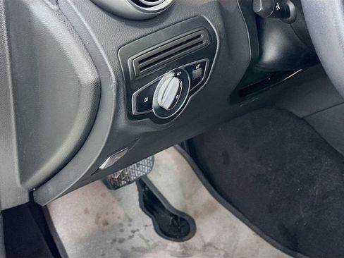 Used 2022 Mercedes-Benz GLC 300 4MATIC image 10