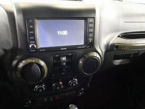 Used 2015 Jeep Wrangler Unlimited Sport w/ Quick Order Package 24S image 19