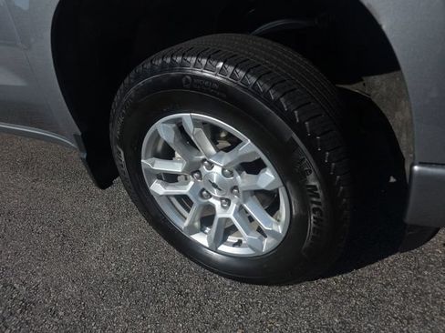 Used 2026 Chevrolet Silverado 1500 RST AWD/4WD image 9