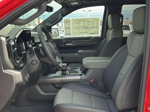 New 2026 Chevrolet Silverado 1500 ZR2 w/ LPO, Dark Essentials Package AWD/4WD image 33
