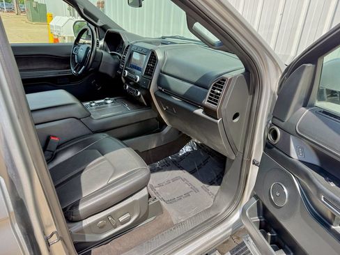 Used 2021 Ford Expedition Limited AWD/4WD image 24