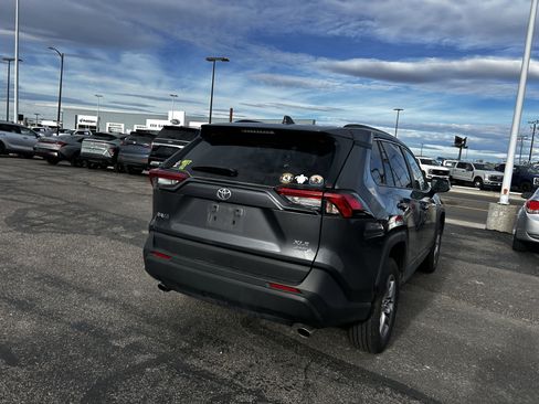 Used 2023 Toyota RAV4 XLE image 5