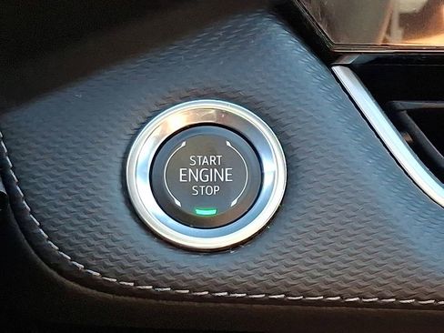 Used 2026 Chevrolet Equinox LT image 24